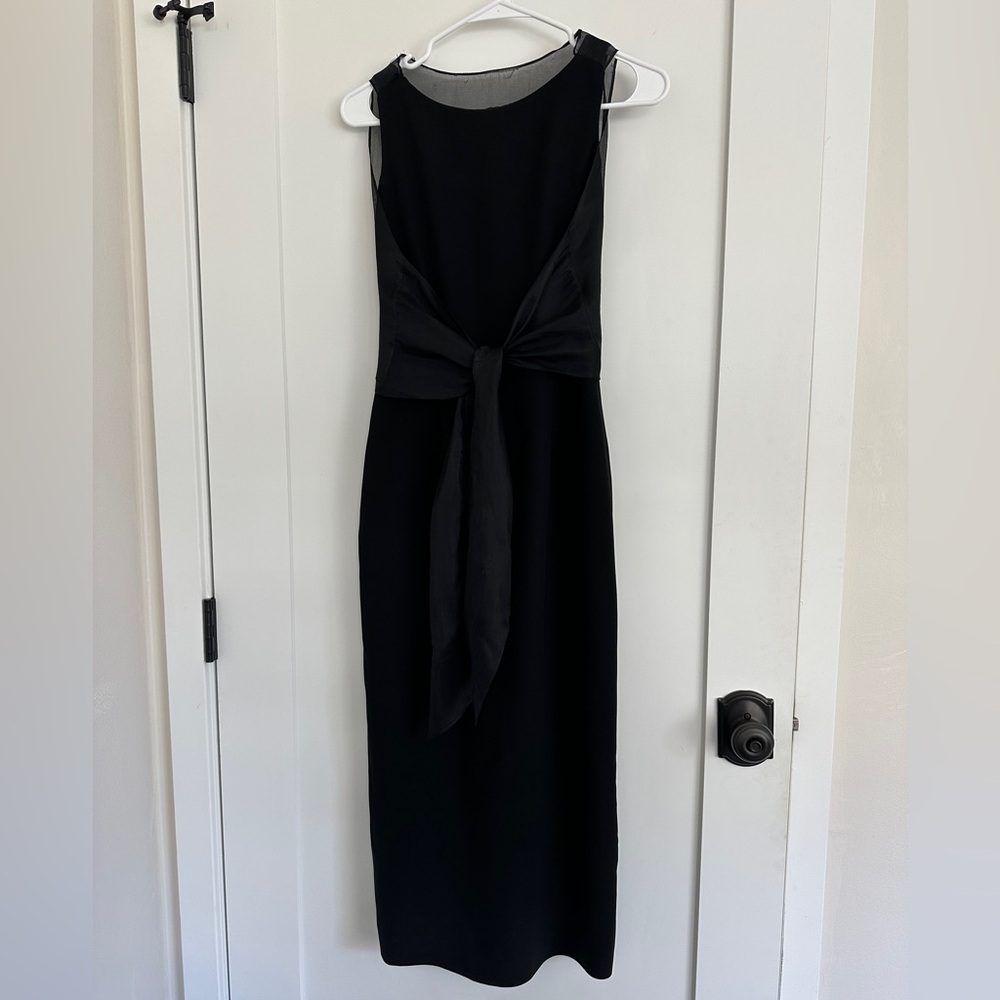 Jackie Kennedy-Esque Chic Black Dress✨